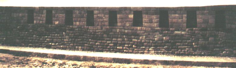 Intérieur des murs du palais de Wayna Capac à Cusco
